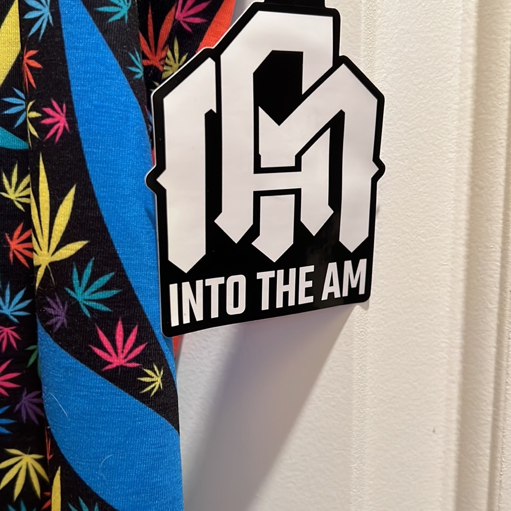New Men’s Rave Tank - Picture 6 of 9